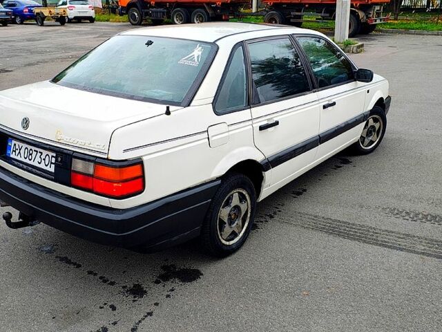 Белый Фольксваген Пассат, объемом двигателя 1.6 л и пробегом 538 тыс. км за 1400 $, фото 4 на Automoto.ua