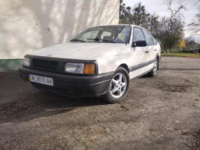 Белый Фольксваген Пассат, объемом двигателя 0 л и пробегом 320 тыс. км за 650 $, фото 5 на Automoto.ua