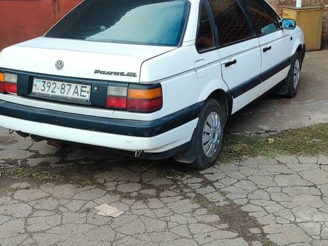 Белый Фольксваген Пассат, объемом двигателя 1.8 л и пробегом 1 тыс. км за 1350 $, фото 2 на Automoto.ua