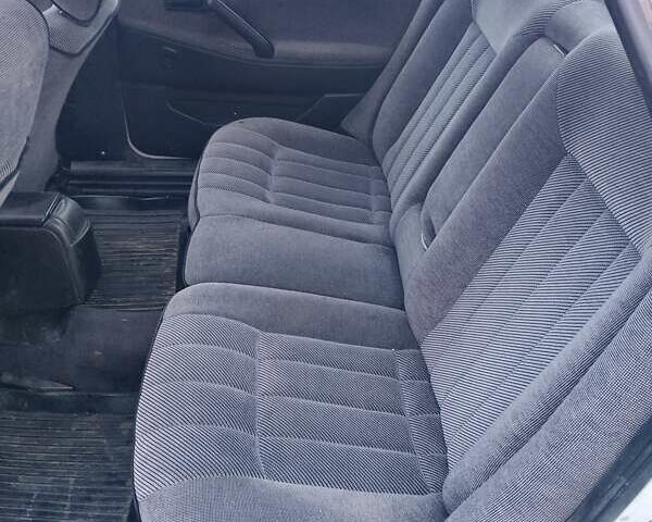 Белый Фольксваген Пассат, объемом двигателя 1.6 л и пробегом 473 тыс. км за 1800 $, фото 5 на Automoto.ua