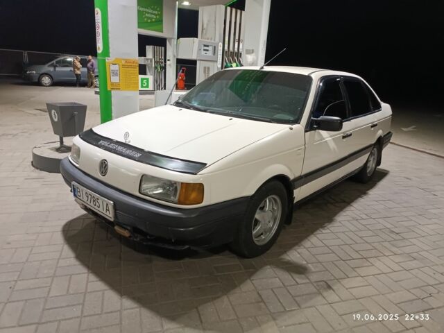 Білий Фольксваген Пассат, об'ємом двигуна 1.8 л та пробігом 400 тис. км за 900 $, фото 10 на Automoto.ua