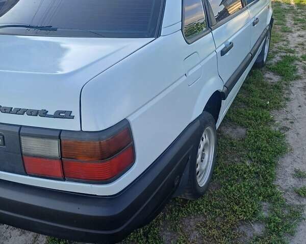 Белый Фольксваген Пассат, объемом двигателя 1.78 л и пробегом 300 тыс. км за 2000 $, фото 2 на Automoto.ua