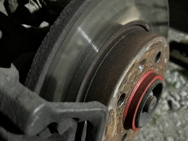 Белый Фольксваген Пассат, объемом двигателя 1.8 л и пробегом 437 тыс. км за 2650 $, фото 14 на Automoto.ua