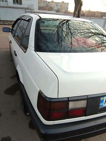 Белый Фольксваген Пассат, объемом двигателя 1.8 л и пробегом 435 тыс. км за 3099 $, фото 64 на Automoto.ua