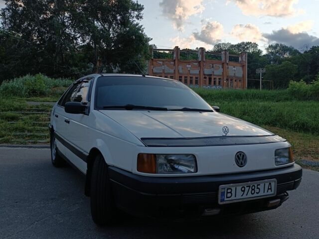 Білий Фольксваген Пассат, об'ємом двигуна 1.8 л та пробігом 400 тис. км за 900 $, фото 2 на Automoto.ua