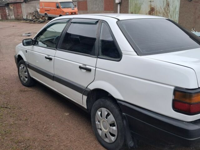 Білий Фольксваген Пассат, об'ємом двигуна 1.9 л та пробігом 370 тис. км за 1800 $, фото 5 на Automoto.ua