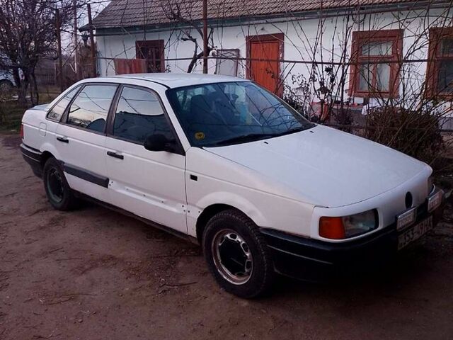 Белый Фольксваген Пассат, объемом двигателя 1.8 л и пробегом 0 тыс. км за 1100 $, фото 6 на Automoto.ua