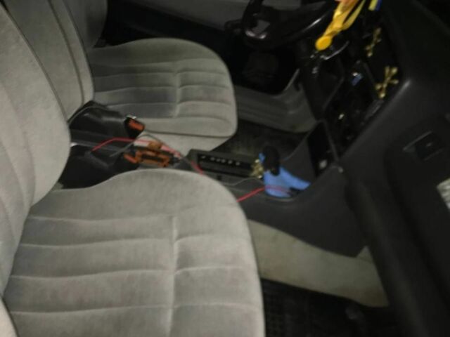 Белый Фольксваген Пассат, объемом двигателя 2 л и пробегом 1000 тыс. км за 2300 $, фото 4 на Automoto.ua