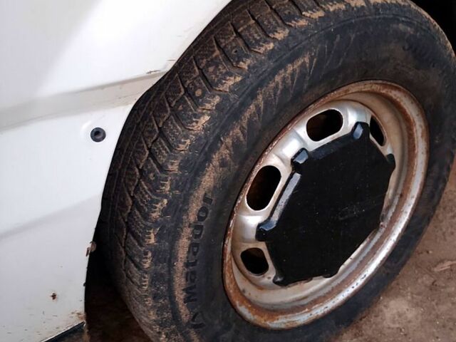 Белый Фольксваген Пассат, объемом двигателя 1.8 л и пробегом 0 тыс. км за 1100 $, фото 5 на Automoto.ua