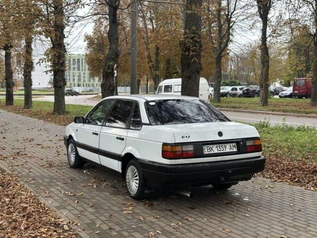 Білий Фольксваген Пассат, об'ємом двигуна 0 л та пробігом 300 тис. км за 1499 $, фото 3 на Automoto.ua