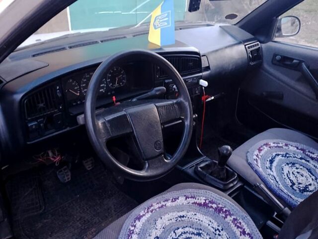 Белый Фольксваген Пассат, объемом двигателя 1.8 л и пробегом 0 тыс. км за 1100 $, фото 10 на Automoto.ua