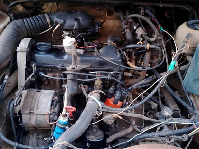 Белый Фольксваген Пассат, объемом двигателя 1.8 л и пробегом 0 тыс. км за 1100 $, фото 3 на Automoto.ua