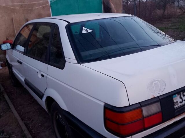 Белый Фольксваген Пассат, объемом двигателя 1.8 л и пробегом 0 тыс. км за 1100 $, фото 2 на Automoto.ua