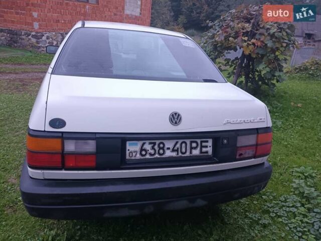 Белый Фольксваген Пассат, объемом двигателя 0 л и пробегом 100 тыс. км за 1300 $, фото 2 на Automoto.ua