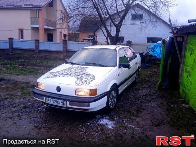 Белый Фольксваген Пассат, объемом двигателя 1.8 л и пробегом 298 тыс. км за 1000 $, фото 2 на Automoto.ua