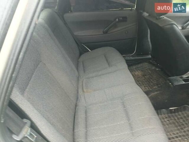 Белый Фольксваген Пассат, объемом двигателя 0 л и пробегом 100 тыс. км за 1300 $, фото 12 на Automoto.ua