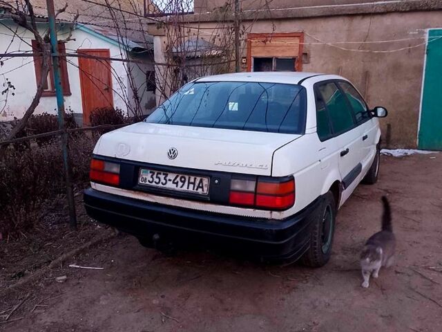 Белый Фольксваген Пассат, объемом двигателя 1.8 л и пробегом 0 тыс. км за 1100 $, фото 7 на Automoto.ua