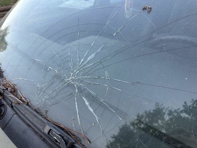 Белый Фольксваген Пассат, объемом двигателя 0 л и пробегом 200 тыс. км за 750 $, фото 3 на Automoto.ua