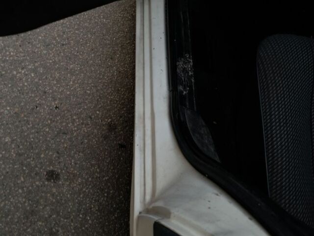 Белый Фольксваген Пассат, объемом двигателя 1.8 л и пробегом 410 тыс. км за 2500 $, фото 16 на Automoto.ua