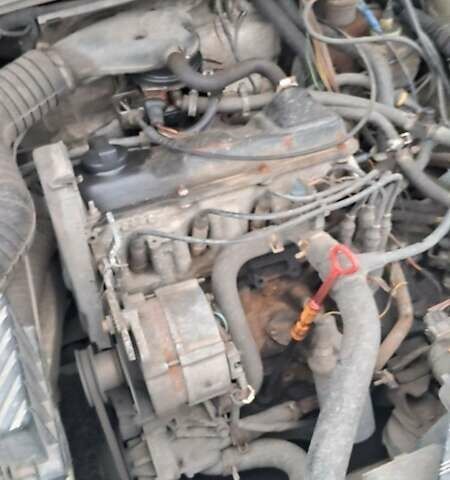 Белый Фольксваген Пассат, объемом двигателя 1.8 л и пробегом 350 тыс. км за 1700 $, фото 10 на Automoto.ua