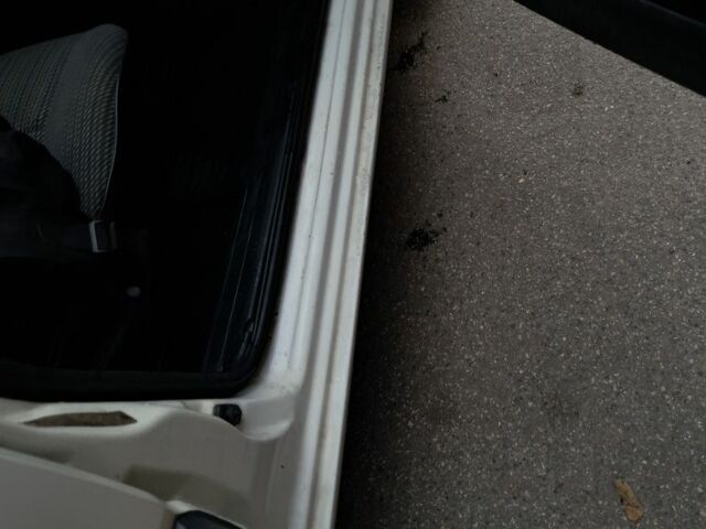 Белый Фольксваген Пассат, объемом двигателя 1.8 л и пробегом 410 тыс. км за 2500 $, фото 10 на Automoto.ua