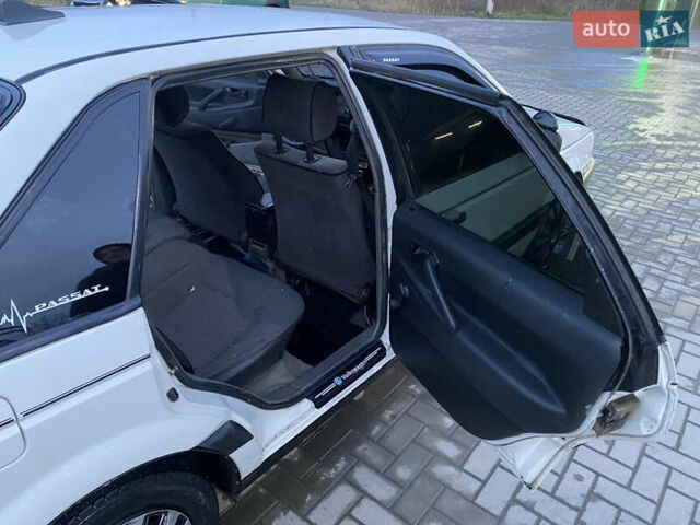 Белый Фольксваген Пассат, объемом двигателя 1.78 л и пробегом 401 тыс. км за 2000 $, фото 8 на Automoto.ua