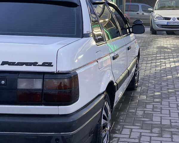 Белый Фольксваген Пассат, объемом двигателя 1.78 л и пробегом 401 тыс. км за 2000 $, фото 12 на Automoto.ua