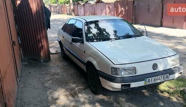 Белый Фольксваген Пассат, объемом двигателя 1.8 л и пробегом 450 тыс. км за 1700 $, фото 3 на Automoto.ua