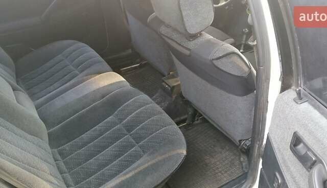 Белый Фольксваген Пассат, объемом двигателя 1.8 л и пробегом 450 тыс. км за 1700 $, фото 6 на Automoto.ua