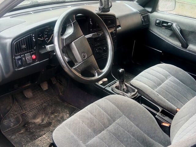 Белый Фольксваген Пассат, объемом двигателя 2 л и пробегом 0 тыс. км за 1700 $, фото 2 на Automoto.ua