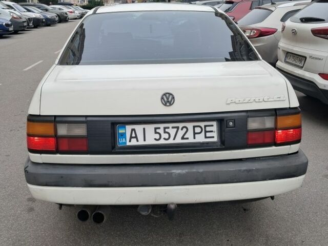 Белый Фольксваген Пассат, объемом двигателя 1.8 л и пробегом 410 тыс. км за 2500 $, фото 3 на Automoto.ua