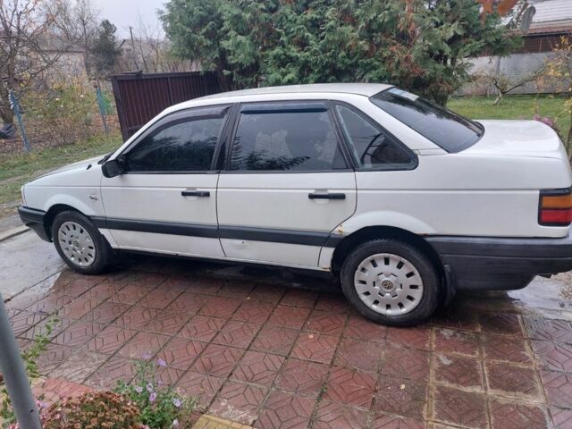 Белый Фольксваген Пассат, объемом двигателя 1.8 л и пробегом 420 тыс. км за 1200 $, фото 1 на Automoto.ua