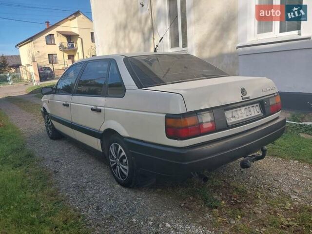 Білий Фольксваген Пассат, об'ємом двигуна 1.8 л та пробігом 279 тис. км за 1299 $, фото 12 на Automoto.ua