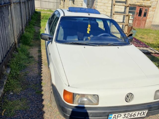 Белый Фольксваген Пассат, объемом двигателя 1 л и пробегом 20 тыс. км за 1500 $, фото 5 на Automoto.ua