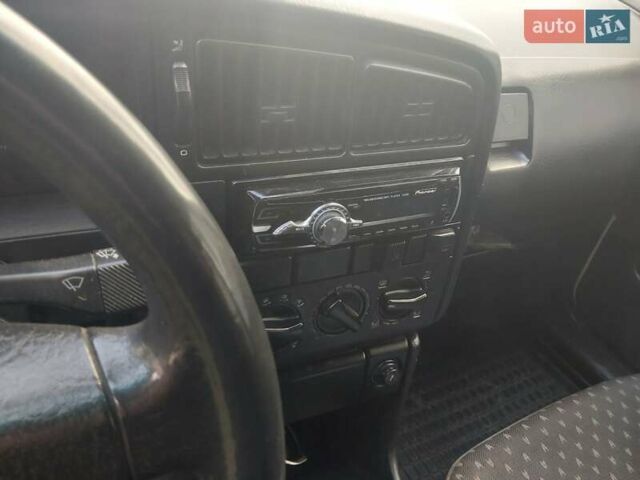 Білий Фольксваген Пассат, об'ємом двигуна 1.8 л та пробігом 279 тис. км за 1299 $, фото 2 на Automoto.ua