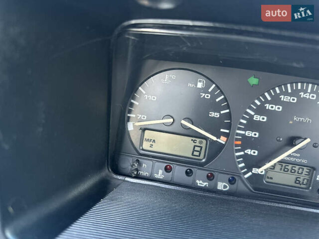 Белый Фольксваген Пассат, объемом двигателя 2 л и пробегом 330 тыс. км за 2200 $, фото 16 на Automoto.ua