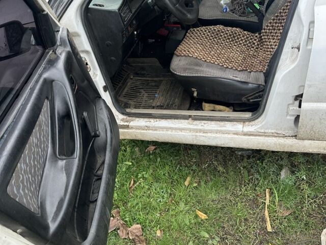 Белый Фольксваген Пассат, объемом двигателя 1.9 л и пробегом 123 тыс. км за 287 $, фото 3 на Automoto.ua