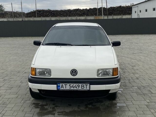 Белый Фольксваген Пассат, объемом двигателя 1.8 л и пробегом 250 тыс. км за 1450 $, фото 1 на Automoto.ua