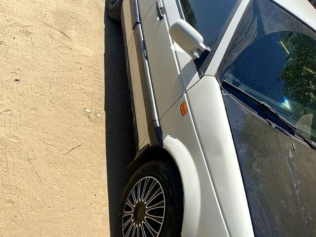 Белый Фольксваген Пассат, объемом двигателя 2 л и пробегом 200 тыс. км за 1200 $, фото 3 на Automoto.ua