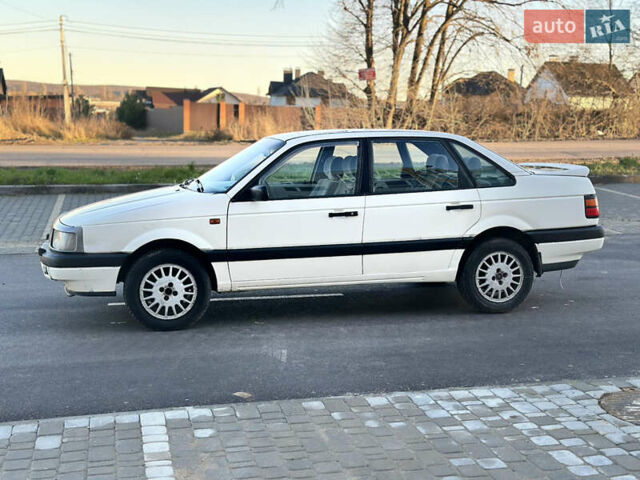 Белый Фольксваген Пассат, объемом двигателя 2 л и пробегом 330 тыс. км за 1999 $, фото 1 на Automoto.ua