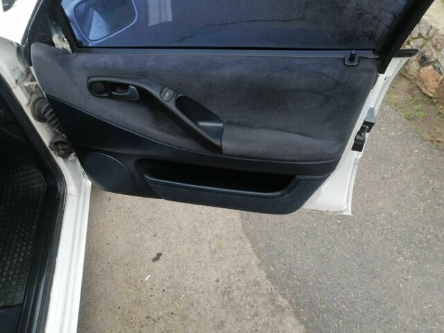 Белый Фольксваген Пассат, объемом двигателя 2 л и пробегом 100 тыс. км за 1500 $, фото 20 на Automoto.ua