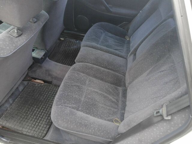 Белый Фольксваген Пассат, объемом двигателя 2 л и пробегом 100 тыс. км за 1500 $, фото 15 на Automoto.ua