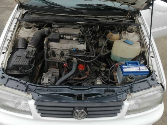 Белый Фольксваген Пассат, объемом двигателя 2 л и пробегом 100 тыс. км за 1500 $, фото 21 на Automoto.ua