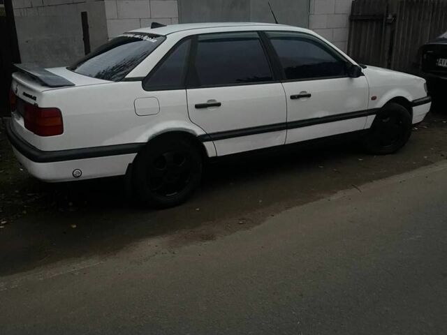 Фольксваген Пассат 1994 в Борисполе на Automoto.ua Белый Фольксваген Пассат, объемом двигателя 2 л и пробегом 435 тыс. км за 1299 $, фото 2 на Automoto.ua