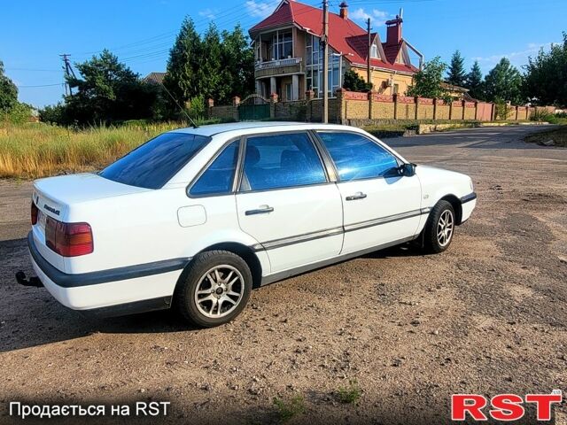 Білий Фольксваген Пассат, об'ємом двигуна 1.9 л та пробігом 300 тис. км за 2600 $, фото 3 на Automoto.ua