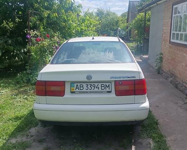 Белый Фольксваген Пассат, объемом двигателя 1.78 л и пробегом 150 тыс. км за 2600 $, фото 8 на Automoto.ua