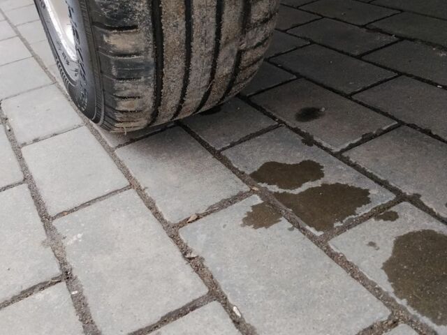 Белый Фольксваген Пассат, объемом двигателя 2 л и пробегом 400 тыс. км за 2100 $, фото 10 на Automoto.ua