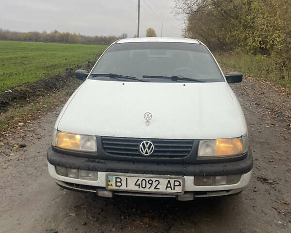 Белый Фольксваген Пассат, объемом двигателя 1.9 л и пробегом 450 тыс. км за 2350 $, фото 1 на Automoto.ua