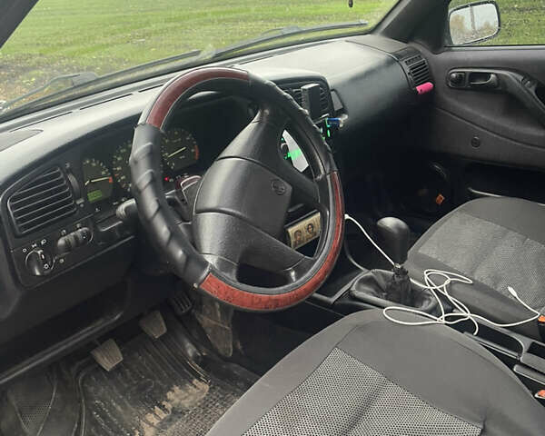 Белый Фольксваген Пассат, объемом двигателя 1.9 л и пробегом 450 тыс. км за 2350 $, фото 5 на Automoto.ua