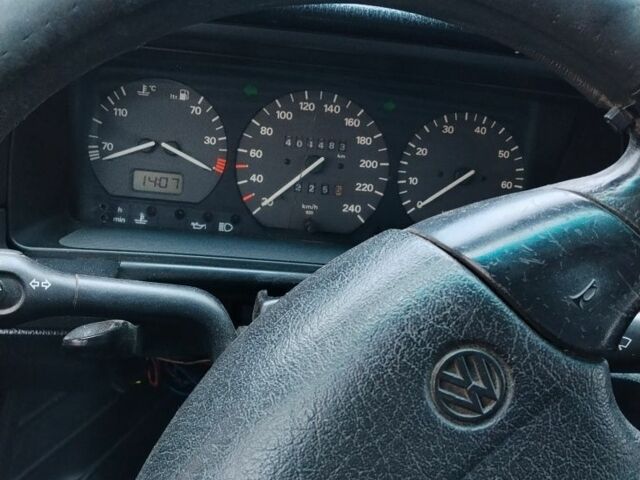 Белый Фольксваген Пассат, объемом двигателя 2 л и пробегом 400 тыс. км за 2100 $, фото 14 на Automoto.ua